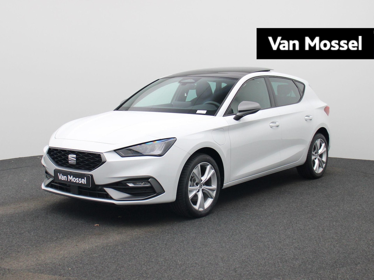 SEAT Leon - 1.5 TSI e-Hybrid FR Business Automaat | LED Koplampen | Navigatie | Climate Control | Appl - AutoWereld.nl