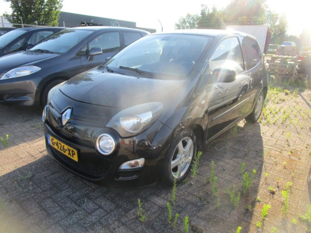 Renault Twingo - 1.2 16V Parisienne 1.2 16V Parisienne - AutoWereld.nl