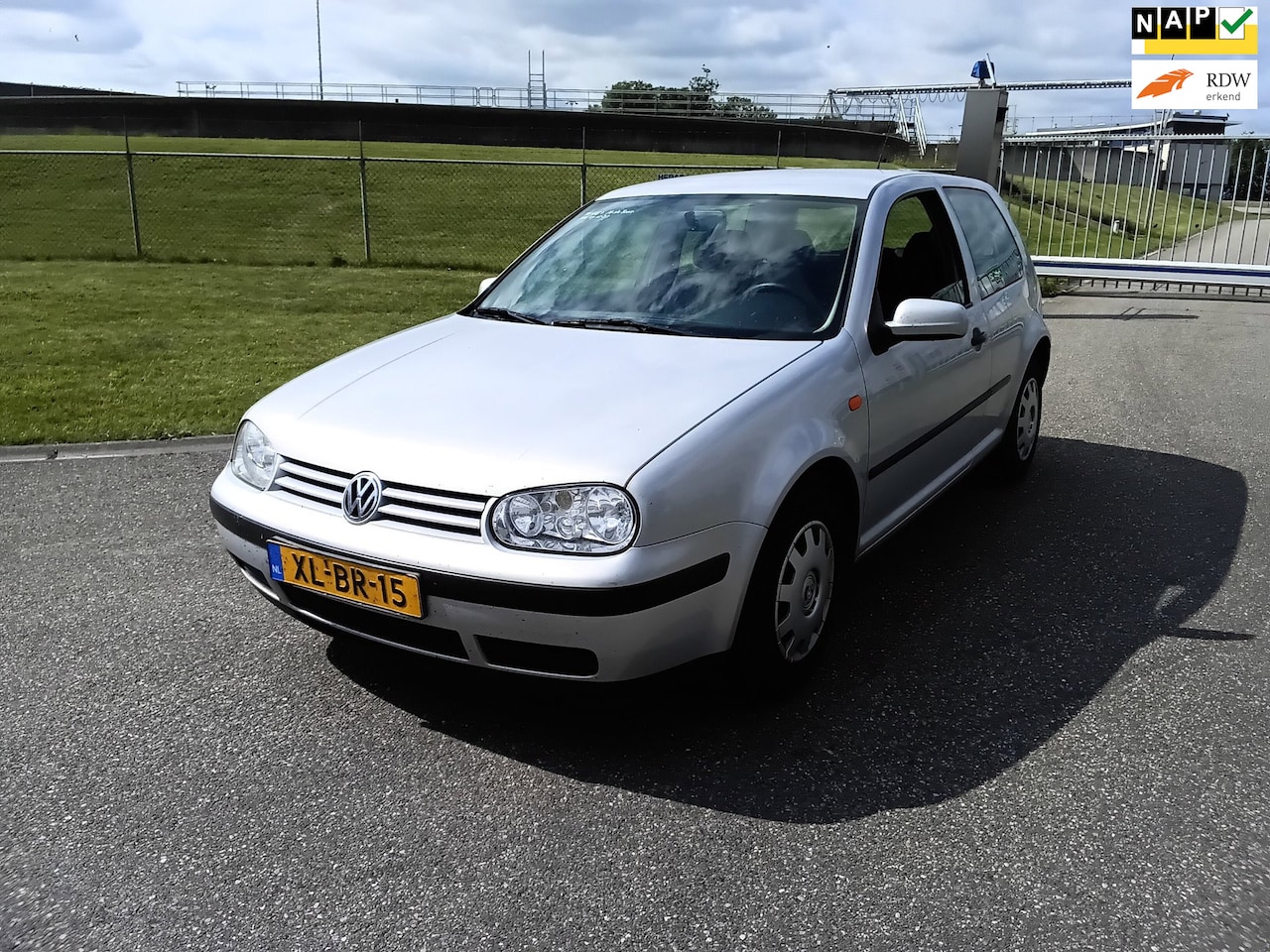Volkswagen Golf - 1.4-16V 1.4-16V - AutoWereld.nl