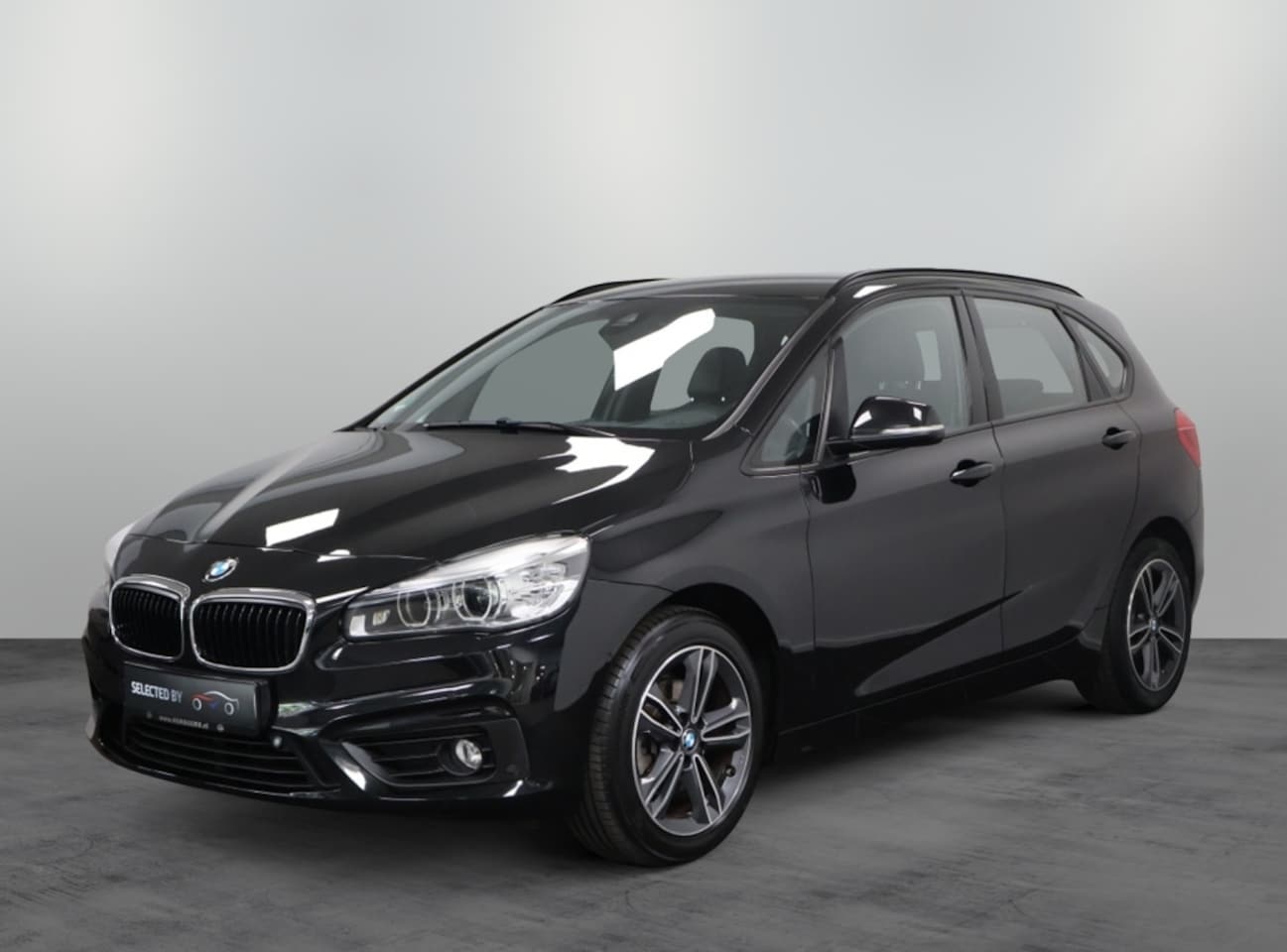 BMW 2-serie Active Tourer - 218i High Executive | Leder | Automaat | - AutoWereld.nl