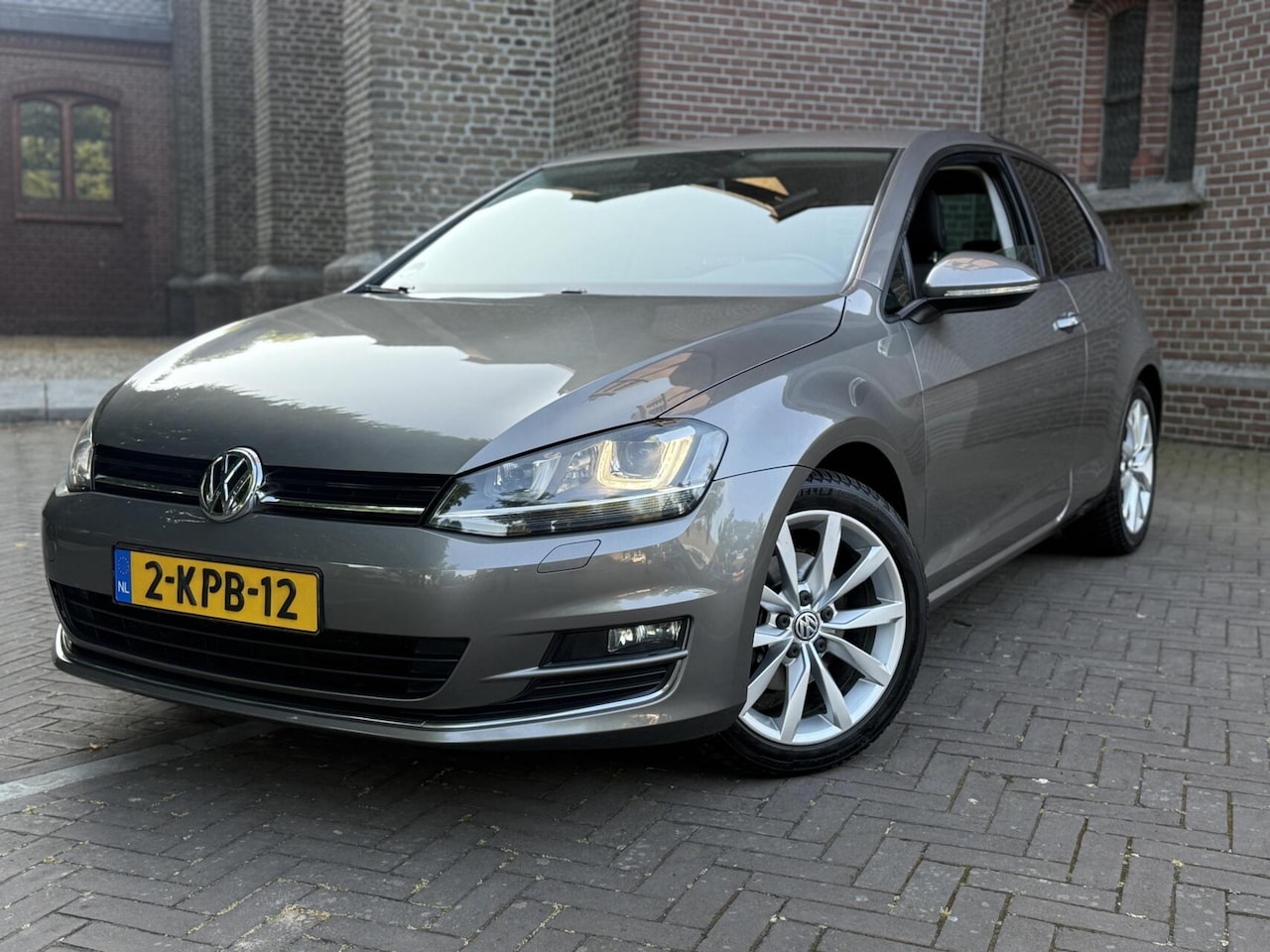 Volkswagen Golf - 1.4 TSI Highline / CLIMA / LED / PDC - AutoWereld.nl