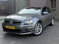 Volkswagen Golf - 1.4 TSI Highline / CLIMA / LED / PDC