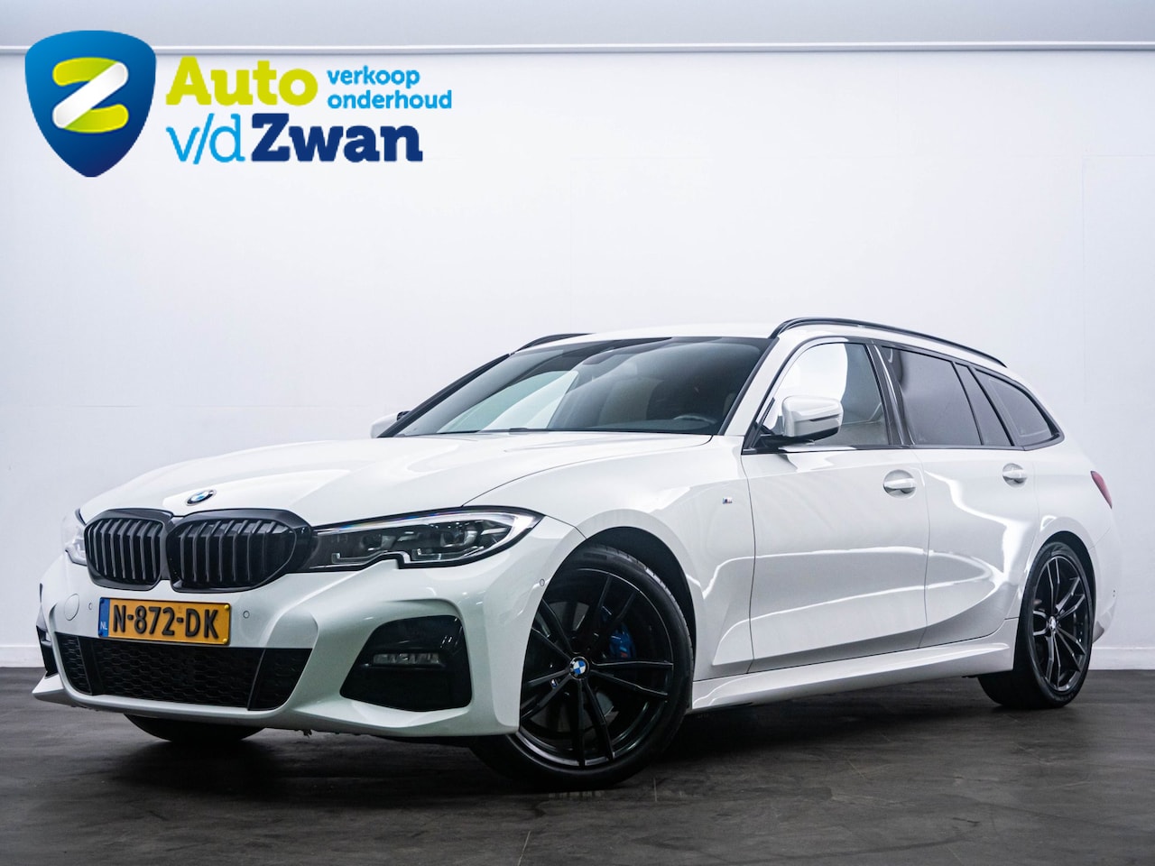 BMW 3-serie Touring - 318i High Executive M-Sport|Trekhaak|LED - AutoWereld.nl