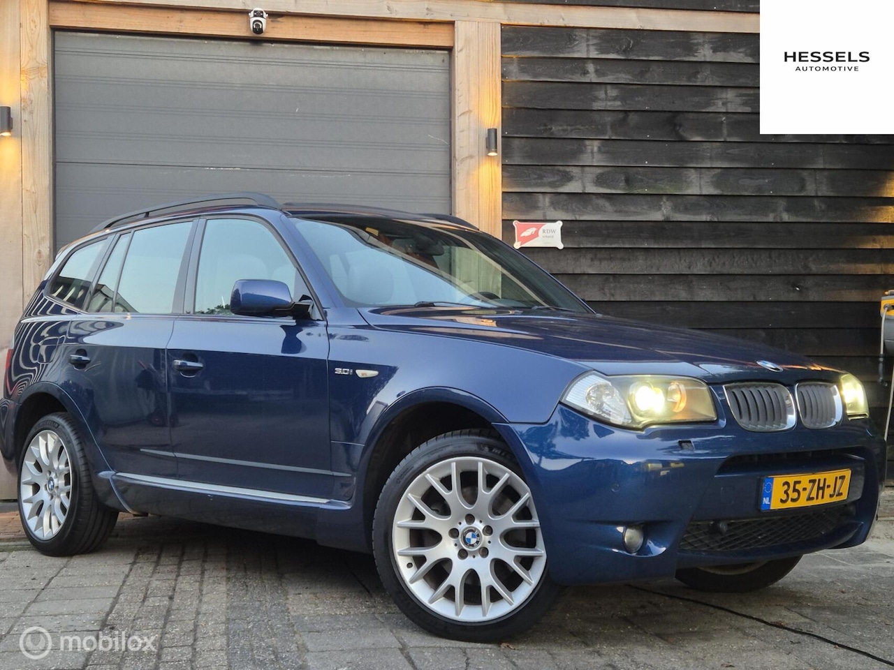 BMW X3 - 3.0i Executive M pakket Panorama dak - AutoWereld.nl