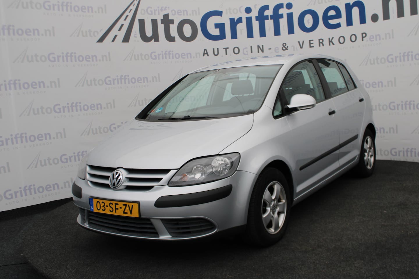 Volkswagen Golf Plus - 1.6 FSI Comfortline Business nette MPV met NAP met nieuwe APK bij aflevering - AutoWereld.nl