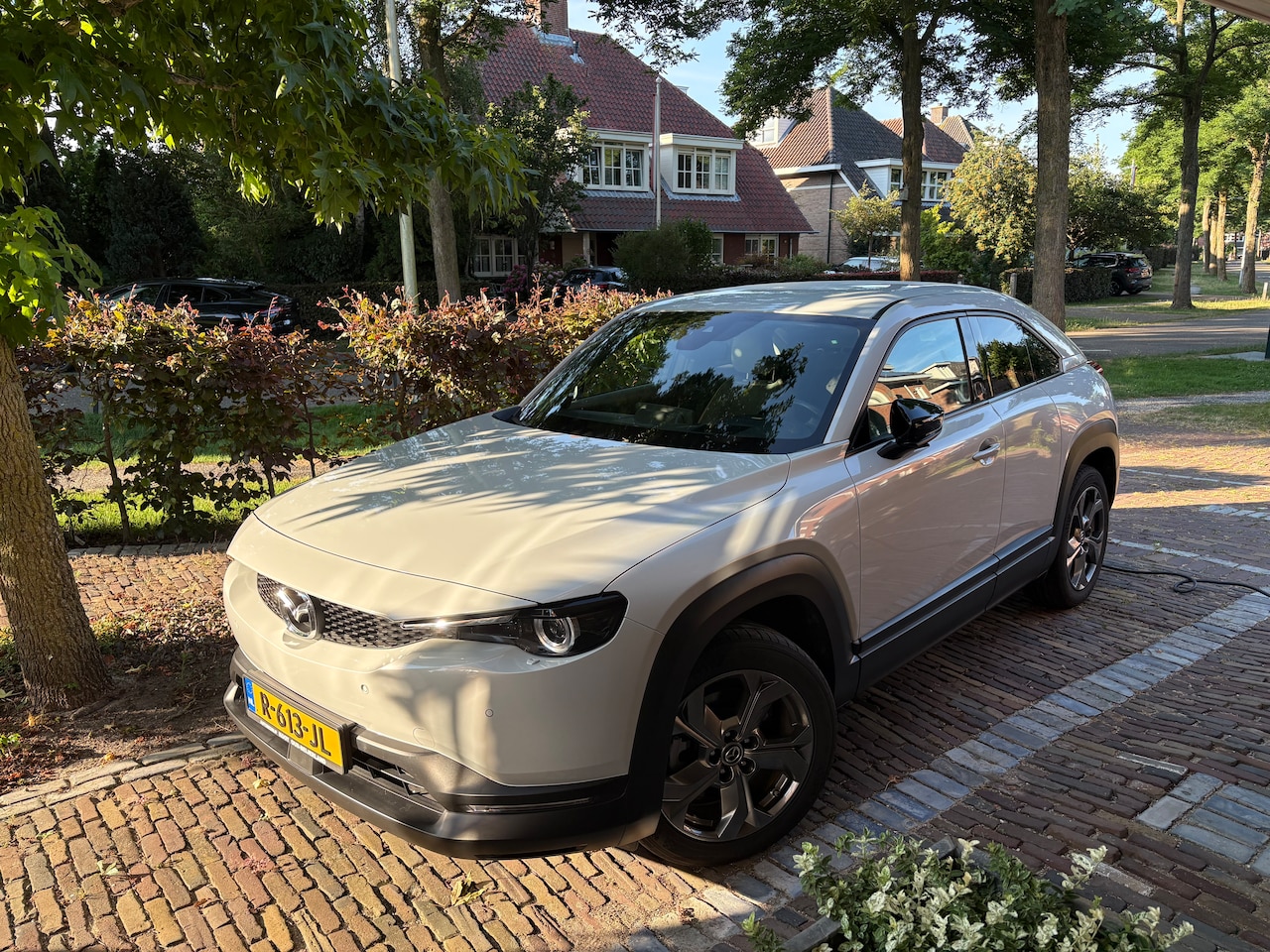 Mazda MX-30 - E-Skyactiv 145 Comfort - AutoWereld.nl