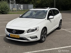 Volvo V60 - 2.4 D5 R-Design