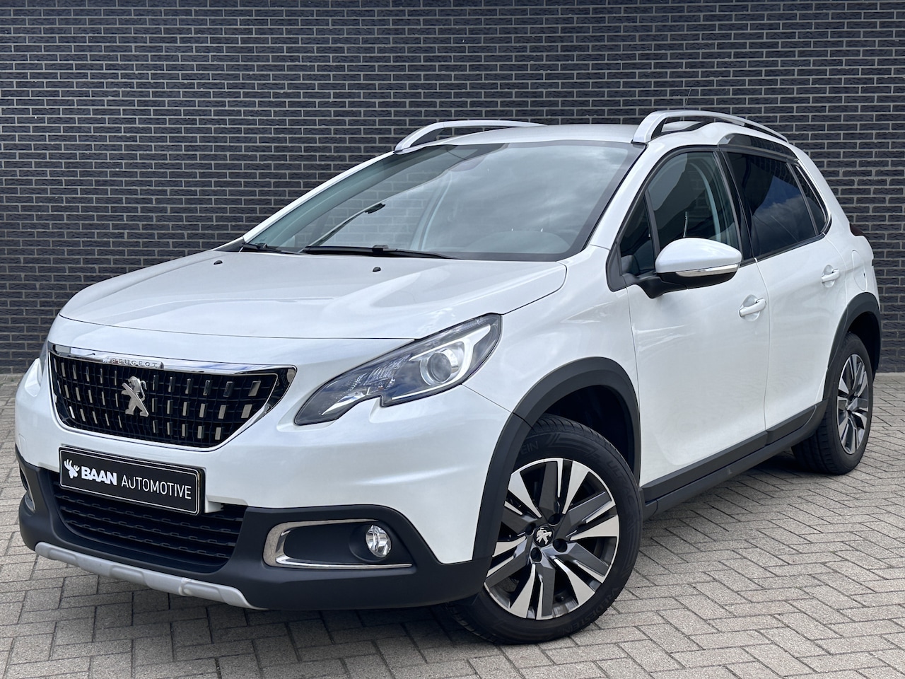 Peugeot 2008 - 1.2 PureTech Allure 1.2 PureTech Allure - AutoWereld.nl