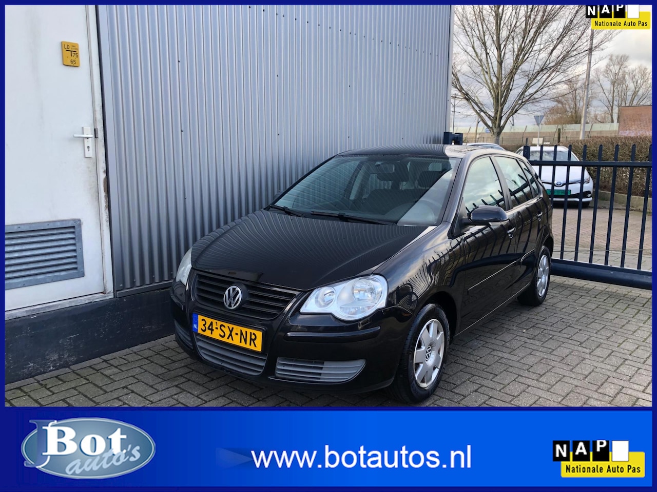 Volkswagen Polo - 1.4-16V Comfortline 1.4-16V Comfortline - AutoWereld.nl
