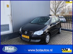 Volkswagen Polo - 1.4-16V Comfortline