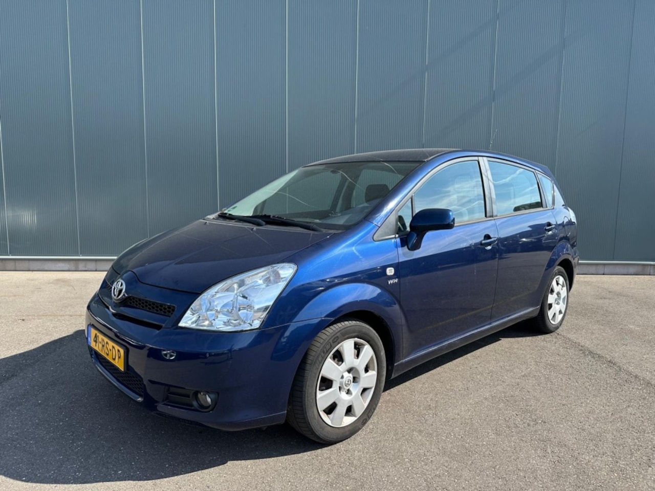 Toyota Corolla Verso - 1.8 VVT-i Sol 7 PERSOONS | CLIMA AIRCO | TREKHAAK ! - AutoWereld.nl