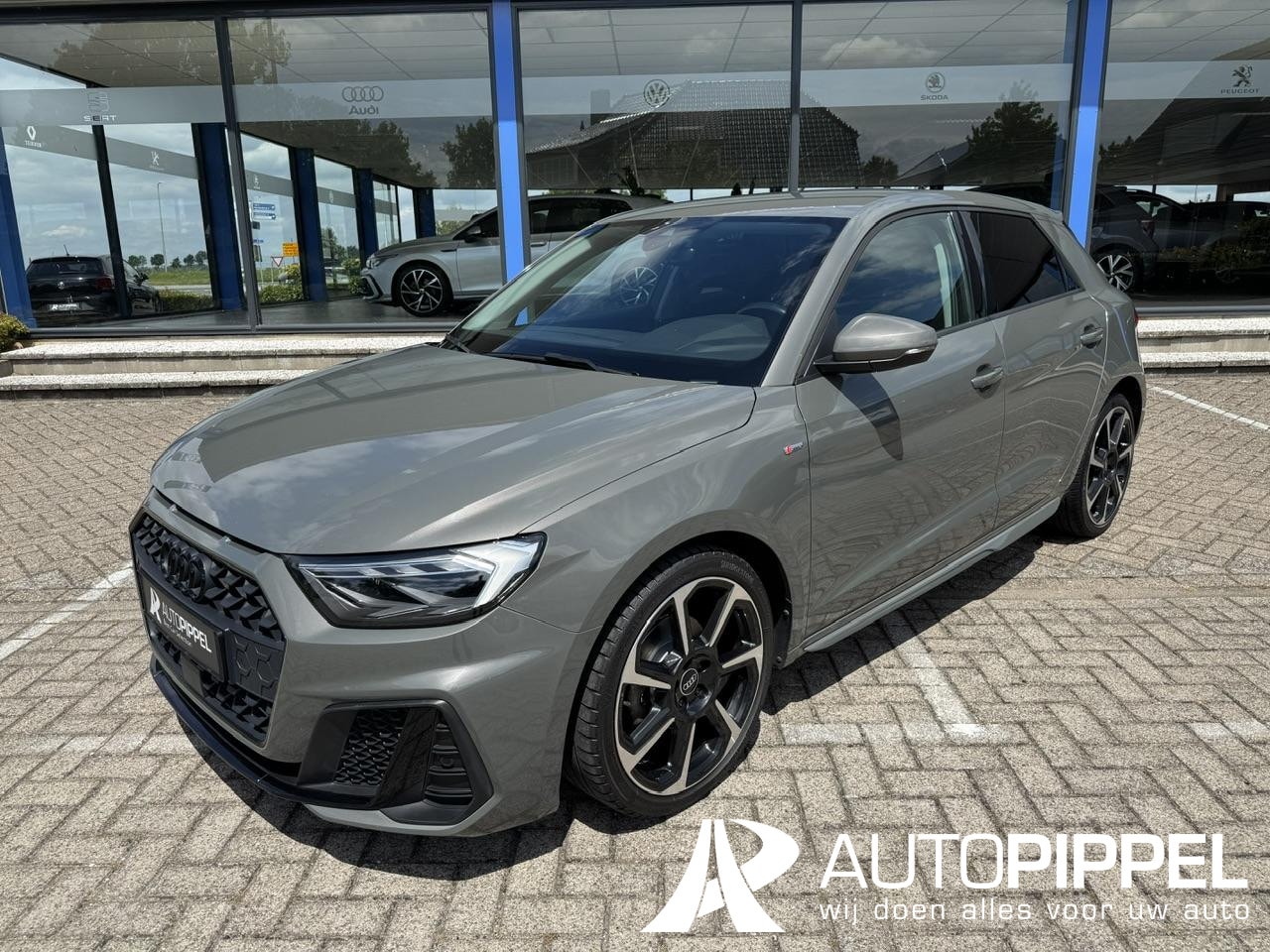Audi A1 Sportback - 30 TFSI S-Line | Autom. | LED | Camera | LMV18" | ACC | Navi | App-conn. | 1e eig. - AutoWereld.nl