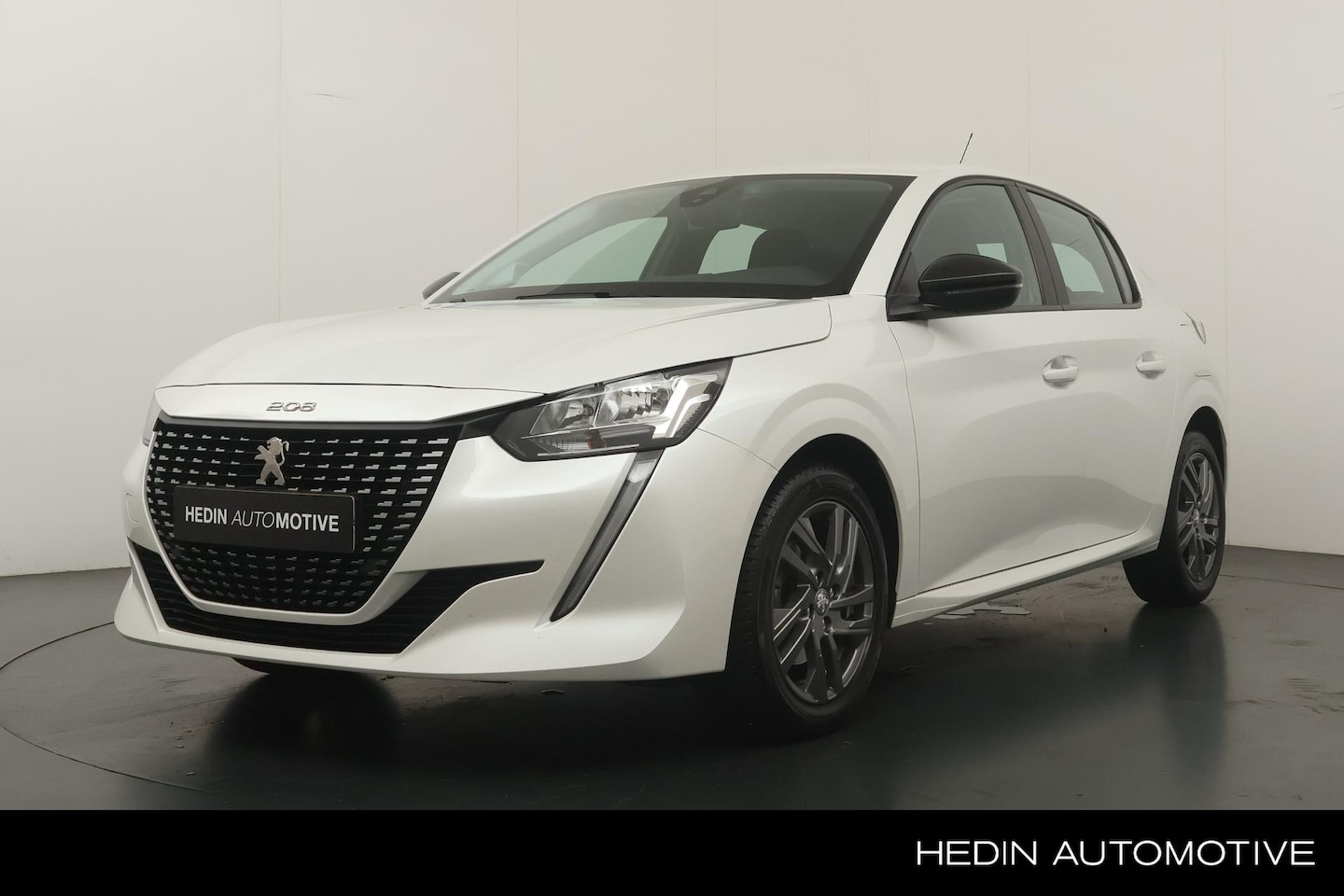 Peugeot 208 - 1.2 100pk Active Pack | Airco | All Season Banden | Cruise Control | Parkeersensoren | App - AutoWereld.nl