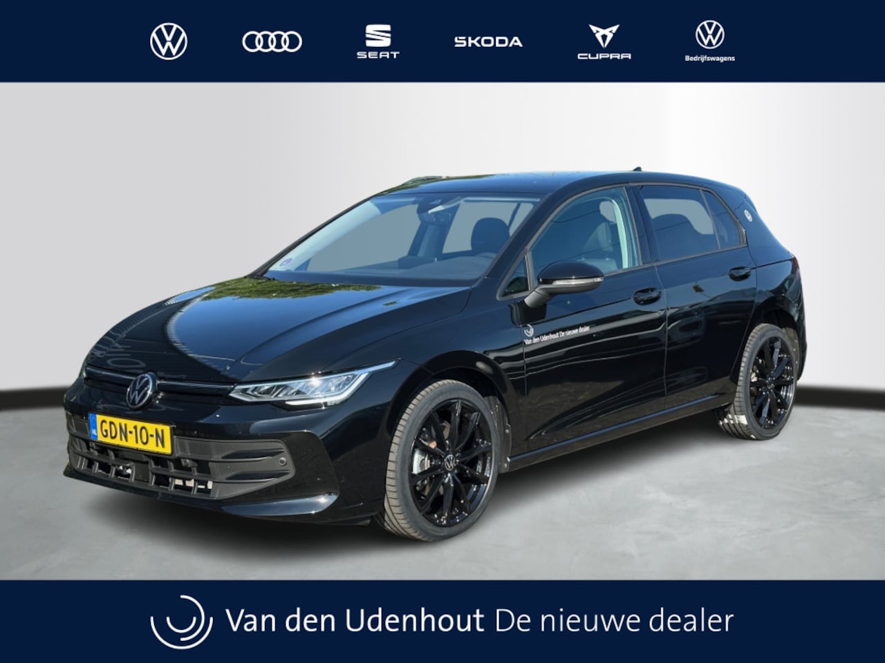 Volkswagen Golf - 1.5 eTSI Life Edition | Multimedia | Camera | 17" - AutoWereld.nl