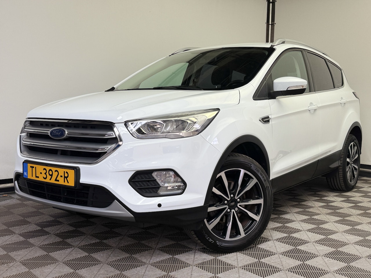 Ford Kuga - 1.5 EcoBoost Trend Ultimate Trekhaak NL Auto - AutoWereld.nl