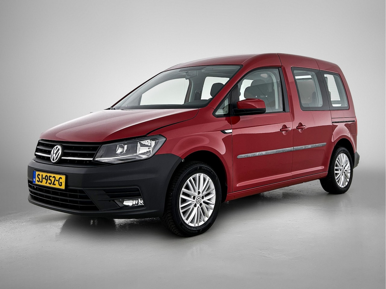 Volkswagen Caddy - 1.4 TSI Trendline Bodemverlaging Rolstoelauto - AutoWereld.nl