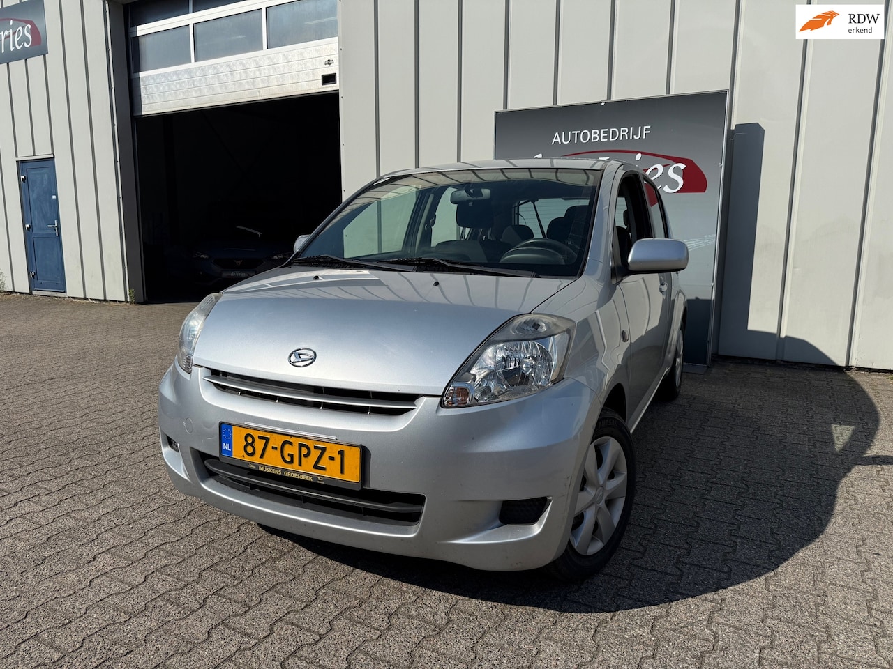 Daihatsu Sirion 2 - 1.0-12V Premium / NAP / - AutoWereld.nl