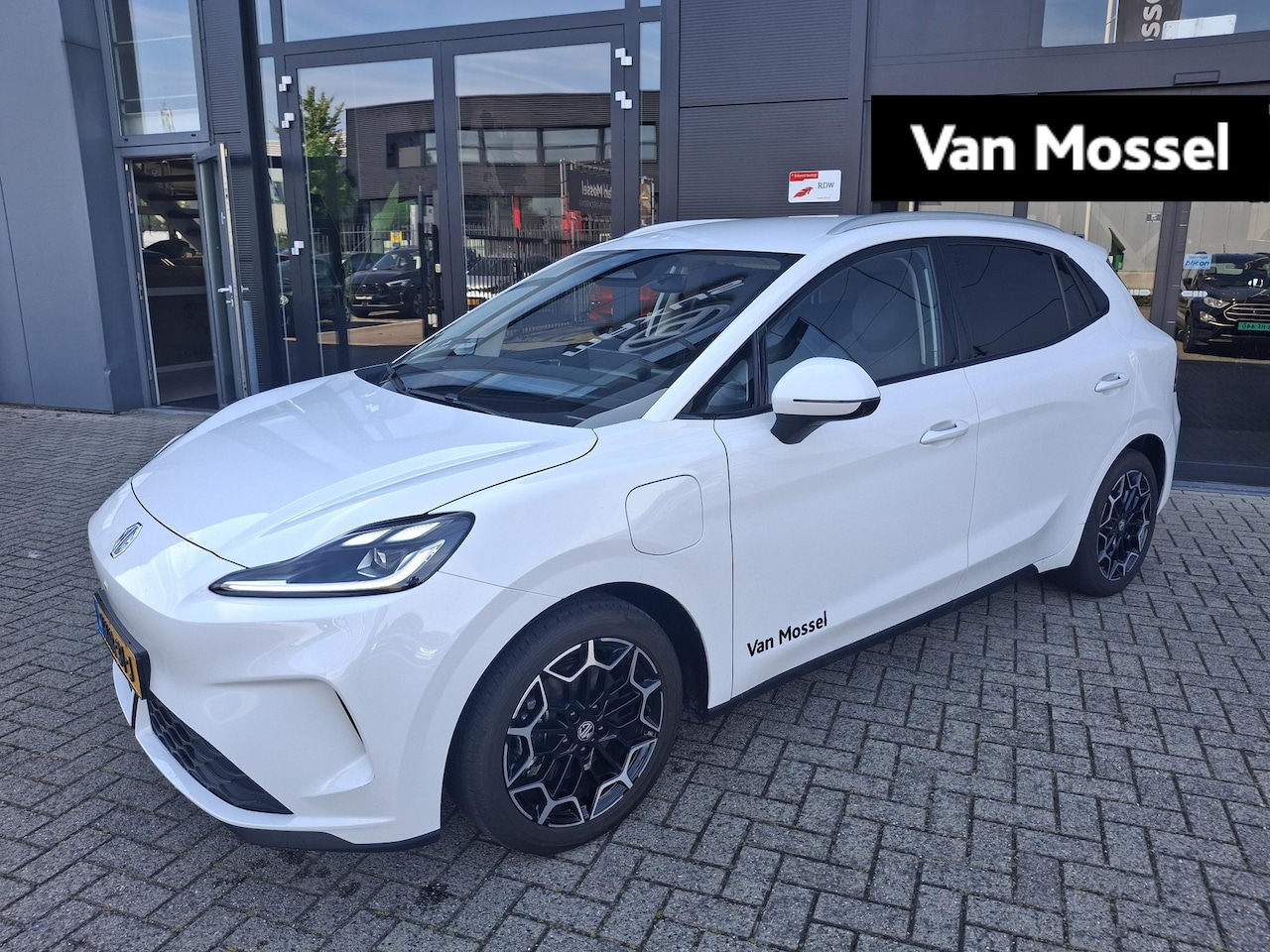 MG MG4 Electric Urban - EV Premium 54 kWh - AutoWereld.nl