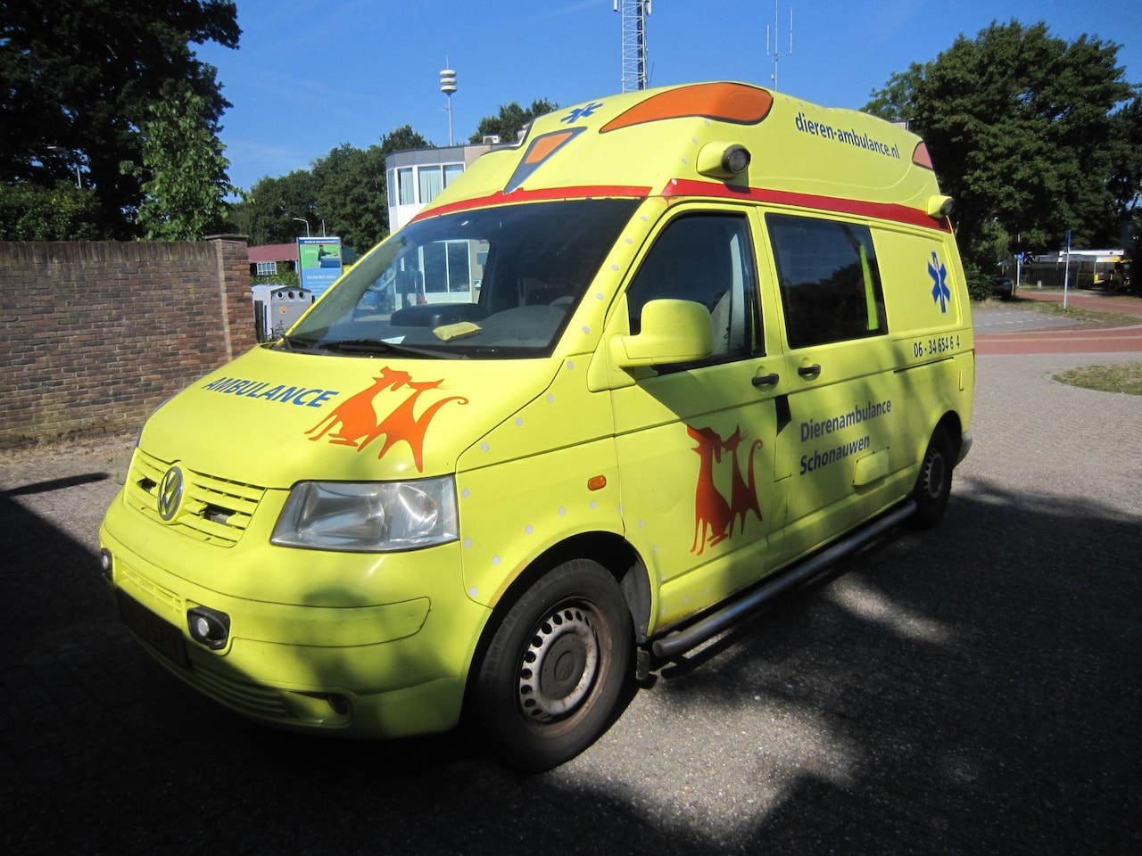 Volkswagen Transporter - 2.5 TDI 340 Rolstoelbus - AutoWereld.nl