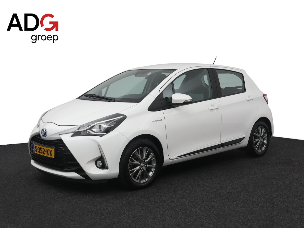 Toyota Yaris - 1.5 Hybrid Design Sport | Cruise control | Climate control | Parkeercamera | - AutoWereld.nl