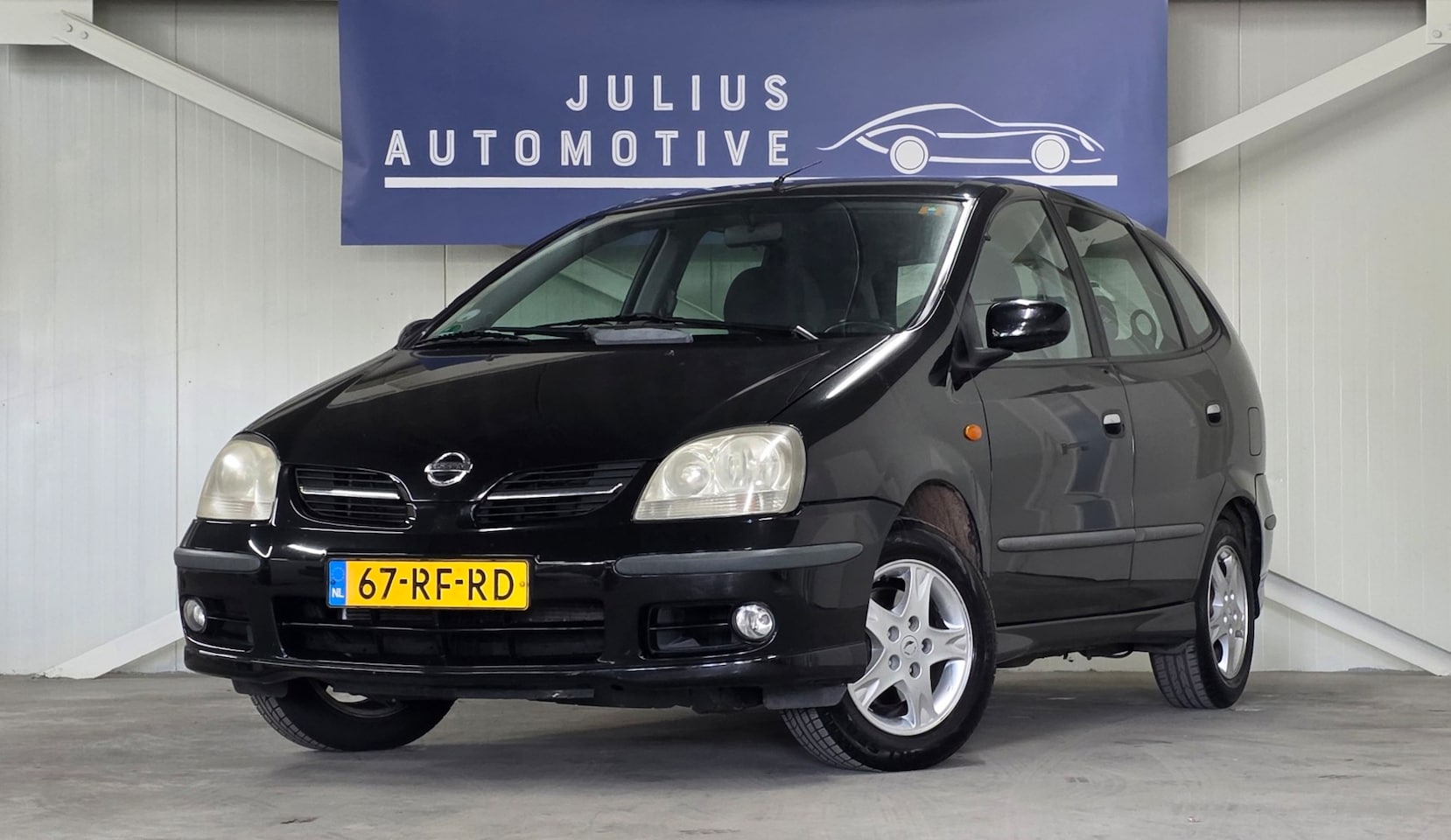 Nissan Almera Tino - 1.8 Acenta Navi Camera Trekhaak Airco Garantie! - AutoWereld.nl