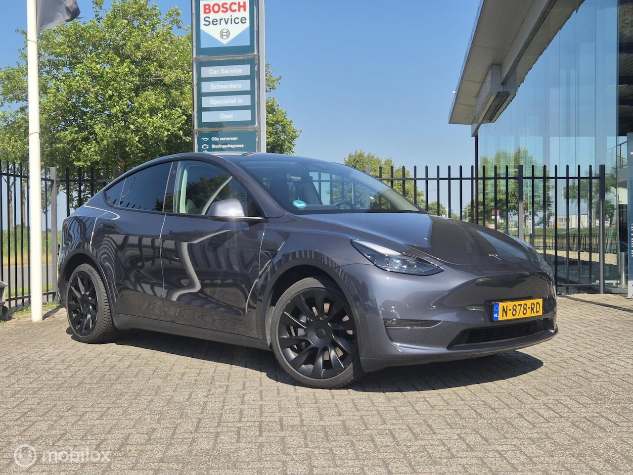 Tesla Model Y - Long Range AWD 75 kWh SoH 92% - AutoWereld.nl