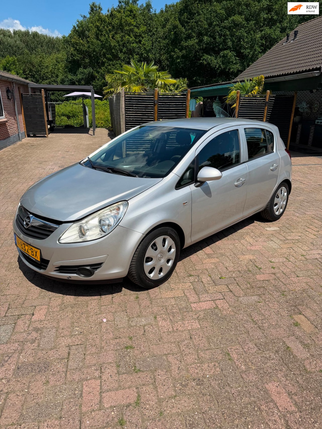 Opel Corsa - 1.4-16V Sport NIEUWE APK 03-07-2027 - AutoWereld.nl