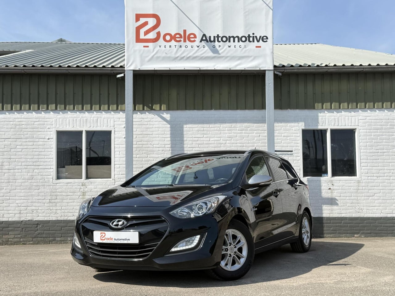 Hyundai i30 Wagon - 1.6 GDI i-Vision / Cruise / Camera / Trekhaak / Orig. NL - AutoWereld.nl