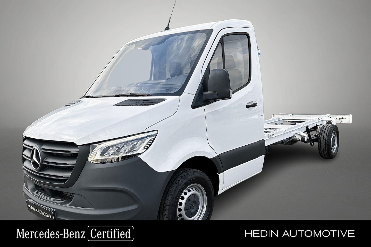 Mercedes-Benz Sprinter - 317 Diesel L3 Automaat RWD Chassis | Airco | LED | Zijwindassistent - AutoWereld.nl