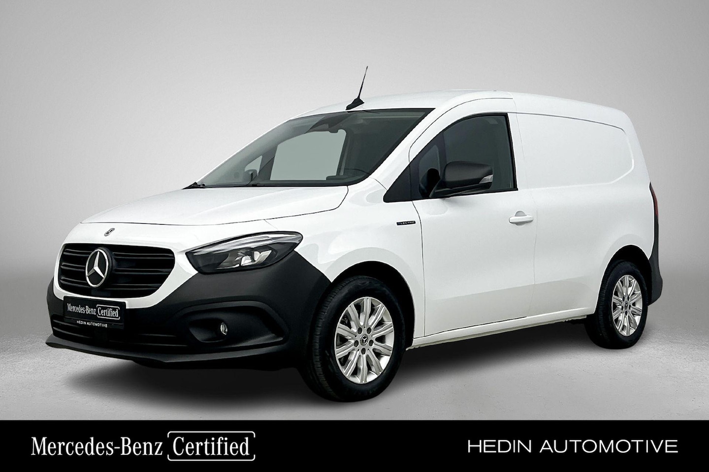 Mercedes-Benz eCitan - L1 Pro 51 kWh | LED | Trekhaak | Stoelverwarming | Camera | Licht en Regensensor - AutoWereld.nl