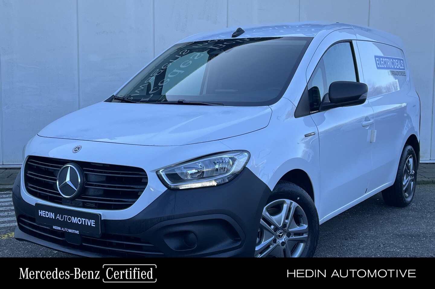 Mercedes-Benz eCitan - L1 51 kW Pro | Parkeerpakket Achterzijde met Camera | Trekhaak | Tweezits bijrijdersbank | - AutoWereld.nl