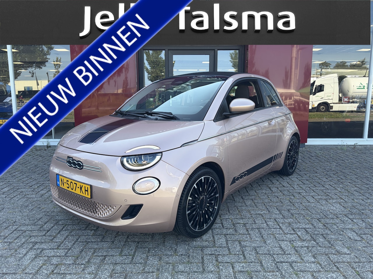 Fiat 500 C - Icon 42 kWh | 17" La Prima velgen | Camera | Parkeersensoren | Comfort Pack Pack Winter | - AutoWereld.nl