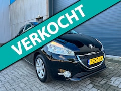 Peugeot 208 - 1.2i PureTech Style Pack AUT NAVI 5DRS