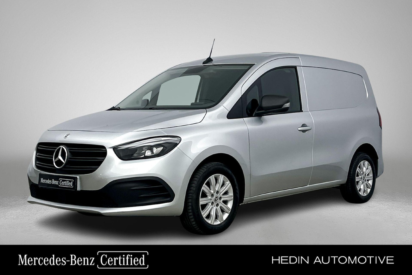 Mercedes-Benz Citan - 110 L1 Pro | Trekhaak | Camera | Stoelverwarming | Cruise Control | Licht en Regensensor - AutoWereld.nl