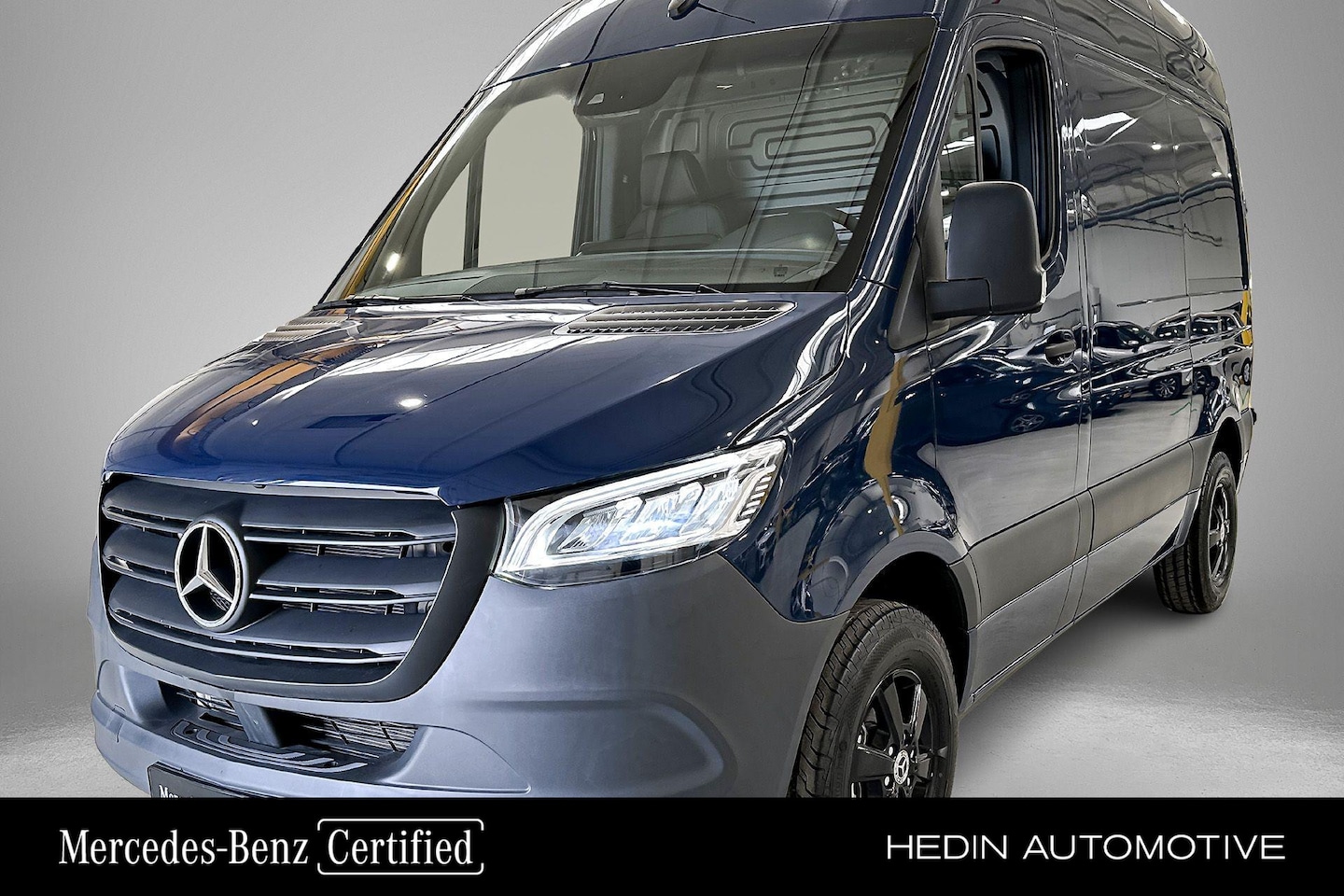 Mercedes-Benz Sprinter - 315 Diesel L1/H2 Automaat FWD | Stoelverwarming | Airco | Dodehoekassistent | LED | Camera - AutoWereld.nl
