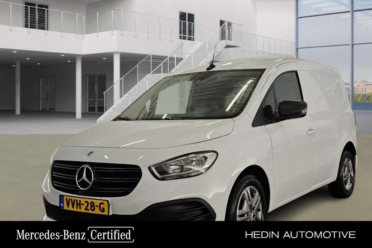 Mercedes-Benz Citan - 110 Diesel L1 Automaat Pro | Airco | Cruise Control | Camera | Licht en Regensensor - AutoWereld.nl