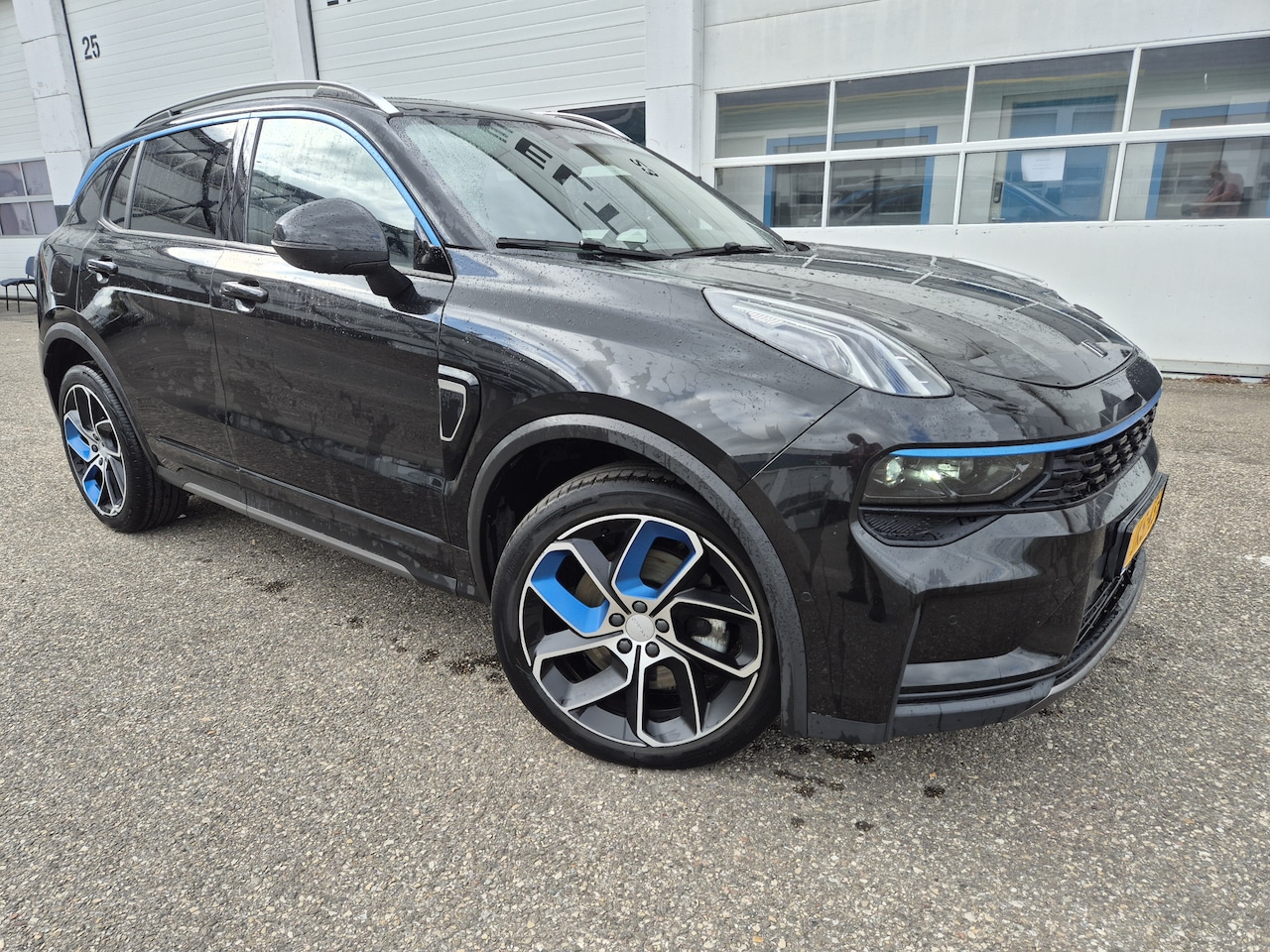 Lynk & Co 01 - 1.5 32.000km prijs exclusief btw licht plaatwerk schade ZEER MOOI BTW - AutoWereld.nl