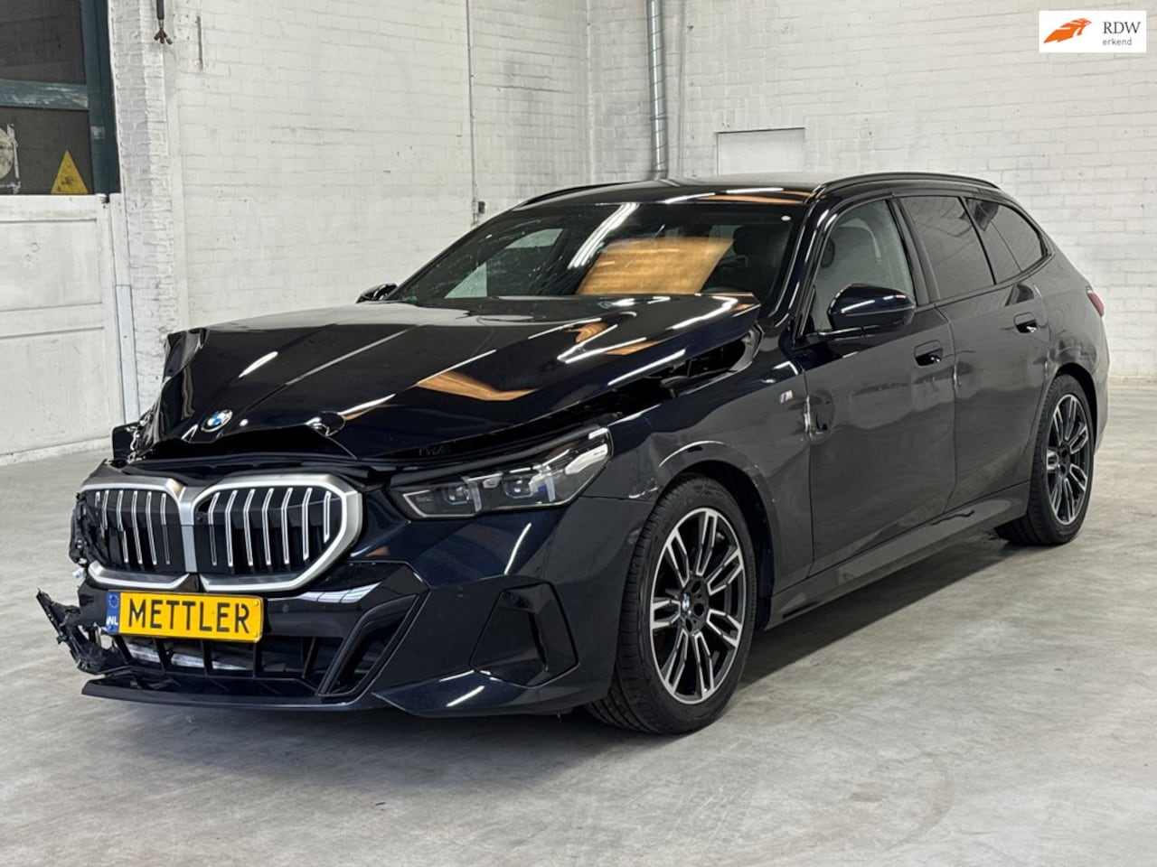 BMW 5-serie Touring - 520d M Pakket|CARBONSCHWARZ|Head up|360 view - AutoWereld.nl