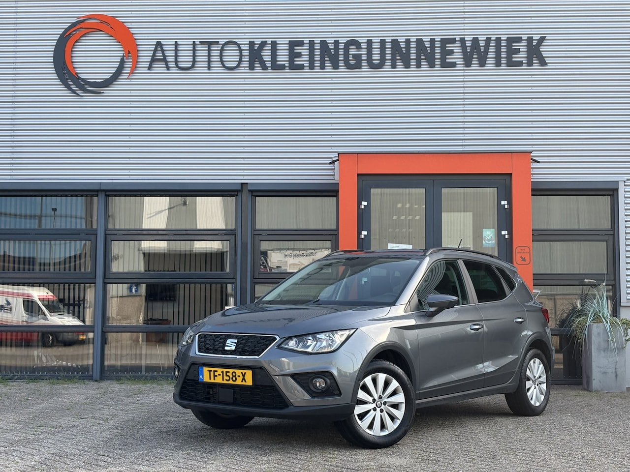 SEAT Arona - 1.0 TSI Style Business Intense / Applecarplay / Androidauto / Navi / Camera / Cruise Contr - AutoWereld.nl