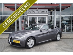Alfa Romeo Giulia - 2.0T Super | Climate Control | Navigatie | Afneembare Trekhaak |