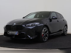 BMW 1-serie - 120 M Sport Automaat / Panoramadak / Trekhaak / Sportstoelen / M Adaptief onderstel / Adap