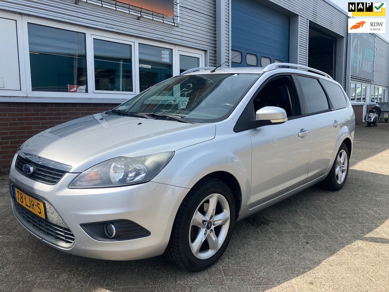 Ford Focus Wagon - 1.8 Limited Cool - AutoWereld.nl