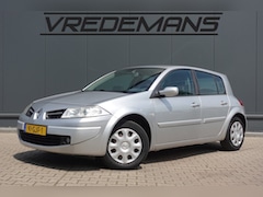 Renault Mégane - 1.6-16V Business Line
