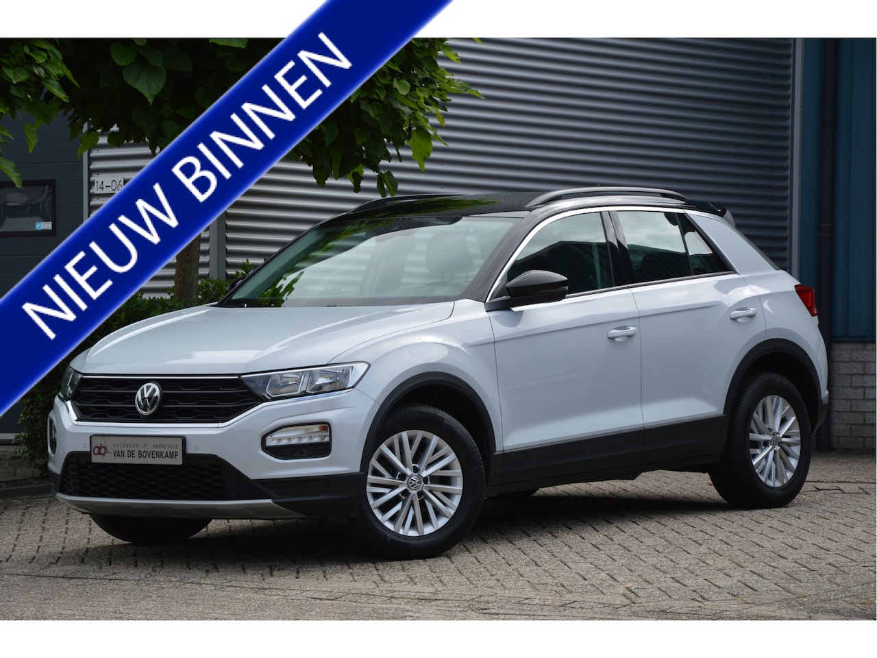 Volkswagen T-Roc - 1.5 TSI Style Business ADAP. CRUISE | TREKHAAK | CLIMA | CARPLAY | PDC | STOELVERW. | NAVI - AutoWereld.nl