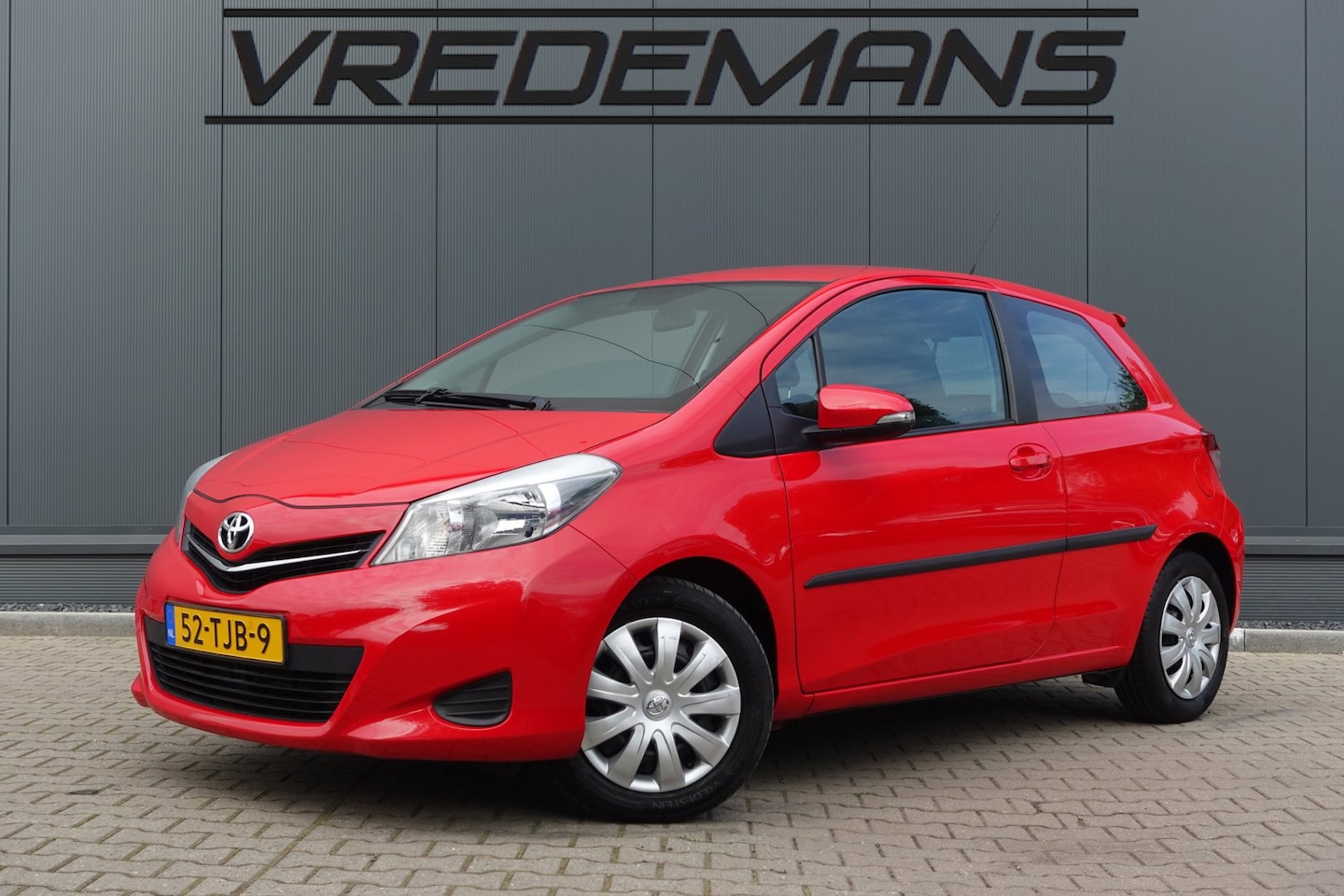 Toyota Yaris - 1.3 VVT-i Aspiration 1.3 VVT-i Aspiration - AutoWereld.nl