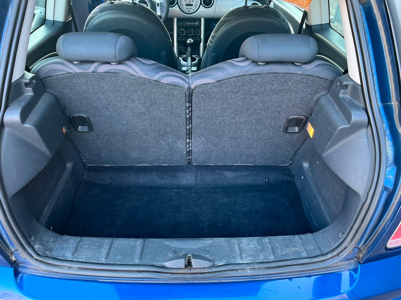 MINI 3-Deurs - 1.6 One Salt Olielekkage