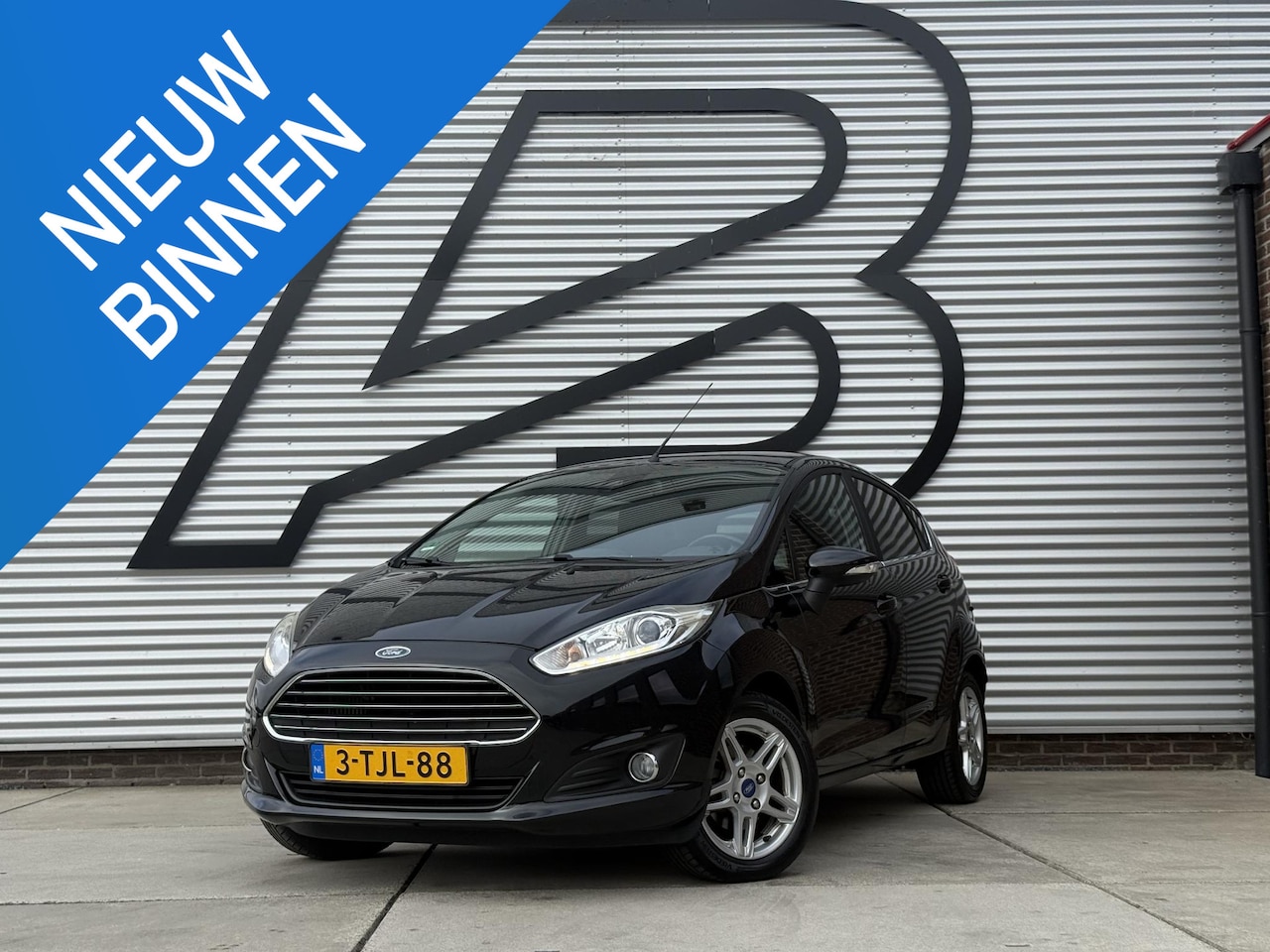 Ford Fiesta - 1.0 EcoBoost Titanium 2e Eigenaar|Navi|Cruise|PDC|Trekhaak|Goed onderhouden|D-riem vv in 2 - AutoWereld.nl