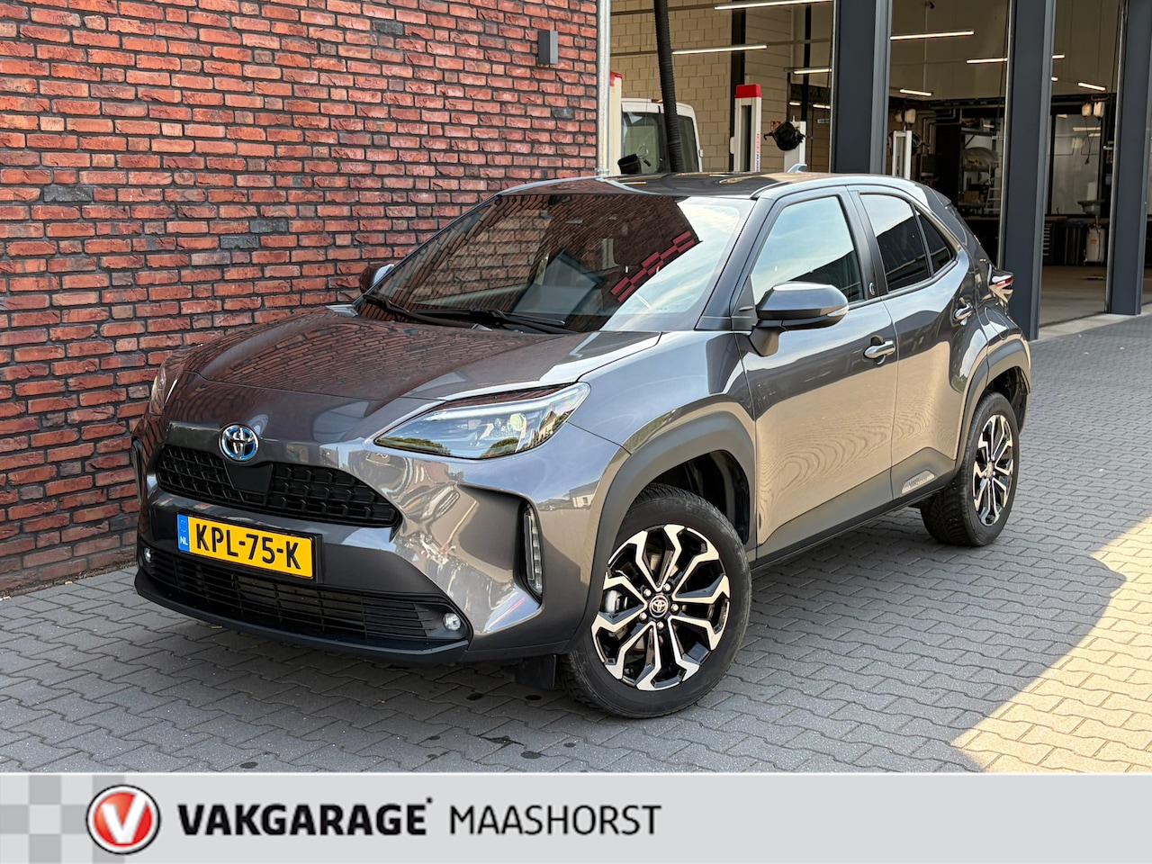 Toyota Yaris Cross - 1.5 Hybrid Dynamic AchteruitrijCam./Adapt.Cruise/LED/DAB/Clima/AppConnect/StoelVerw.Stuurv - AutoWereld.nl
