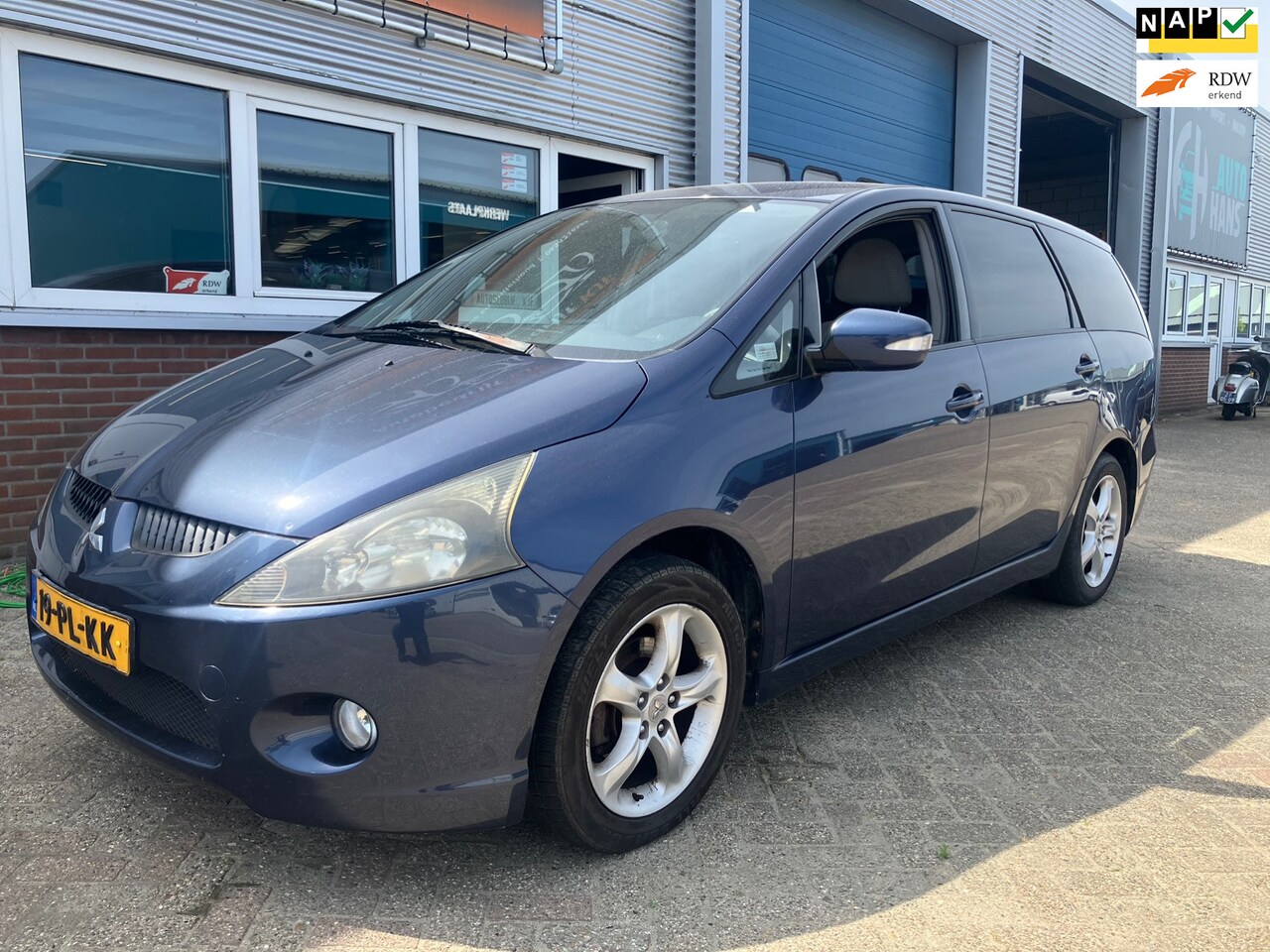 Mitsubishi Grandis - 2.4-16V Intense 6 persoons Airco - AutoWereld.nl