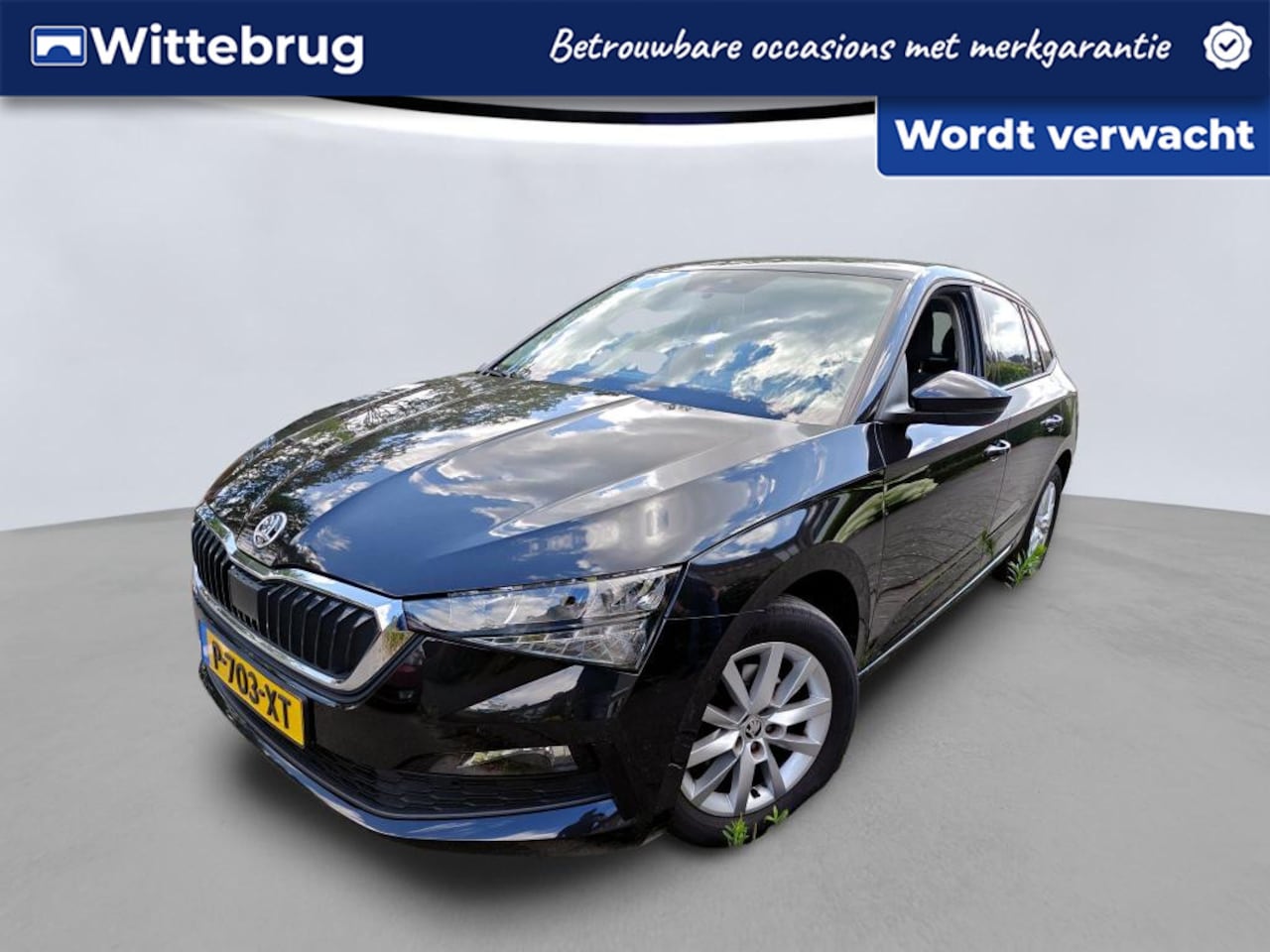 Skoda Scala - 1.0 TSI 110pk Ambition / App Connect / LM 15'' / Parkeersensoren a / LED - AutoWereld.nl